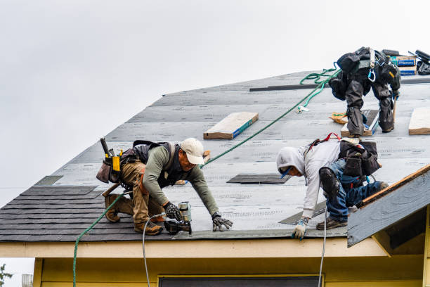 Professional Emergency Roof Repair technician working in Clockville, NY